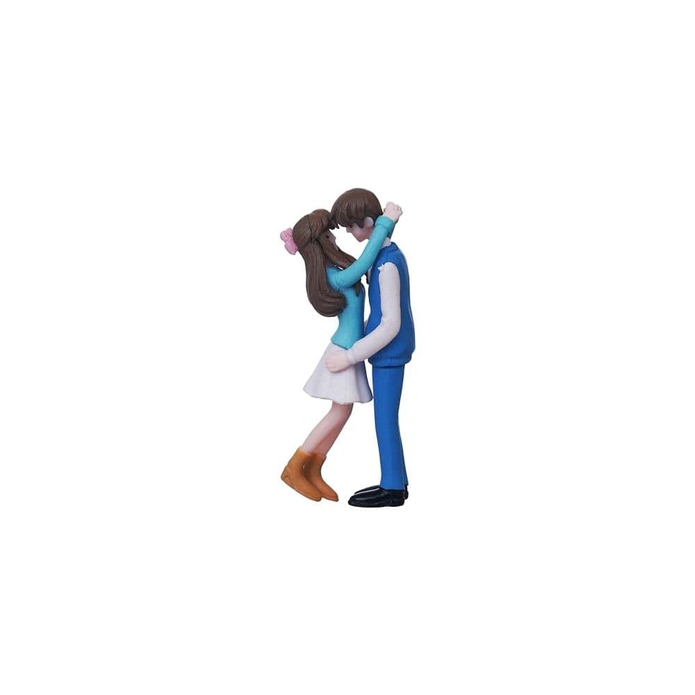 Hugging Couple Showpiece
